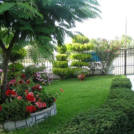 Apartment Dallas Vourvourou